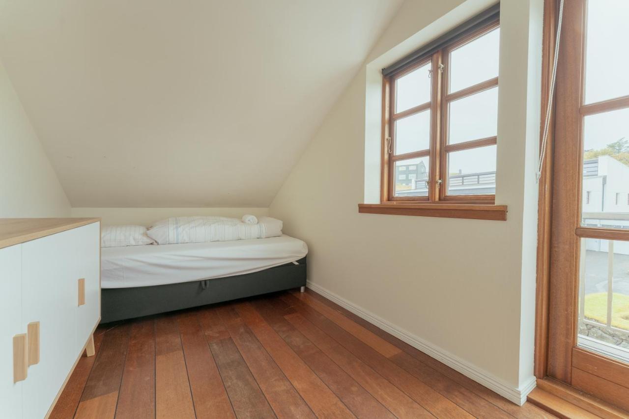 Penthouse / 4 Bedroom / Downtown / Harbour View Torshavn Exterior photo